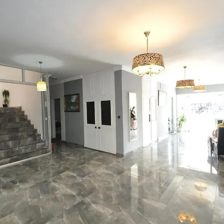 Reis Maris 3*