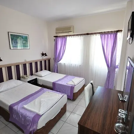 Reis Maris 3* مرمريس